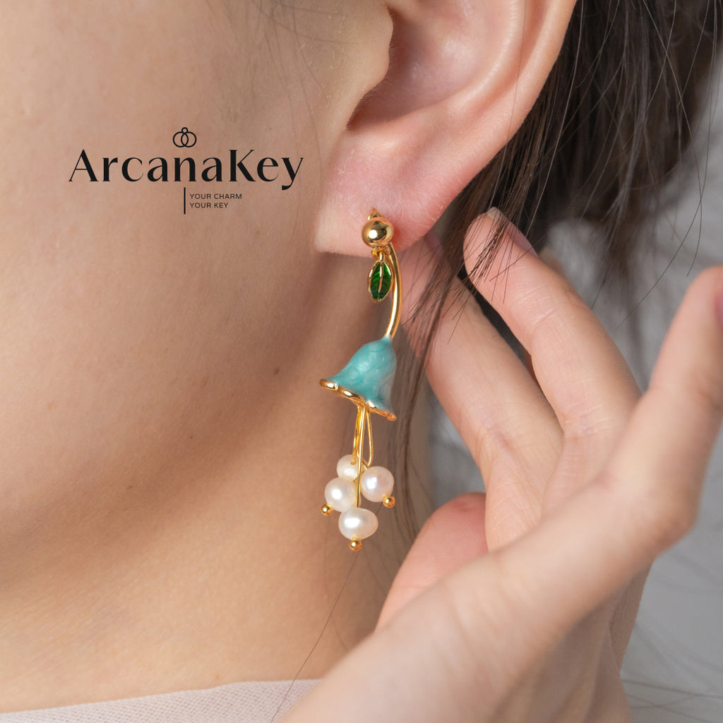 Elegant tassel earrings with floral design, soft and feminine, perfect for daily outfits