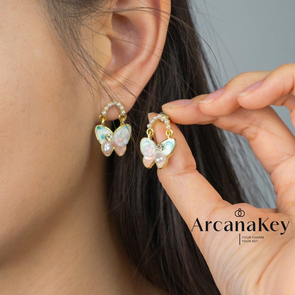 Elegant Oil-Paint Butterfly Earrings, 3D French Vintage Design