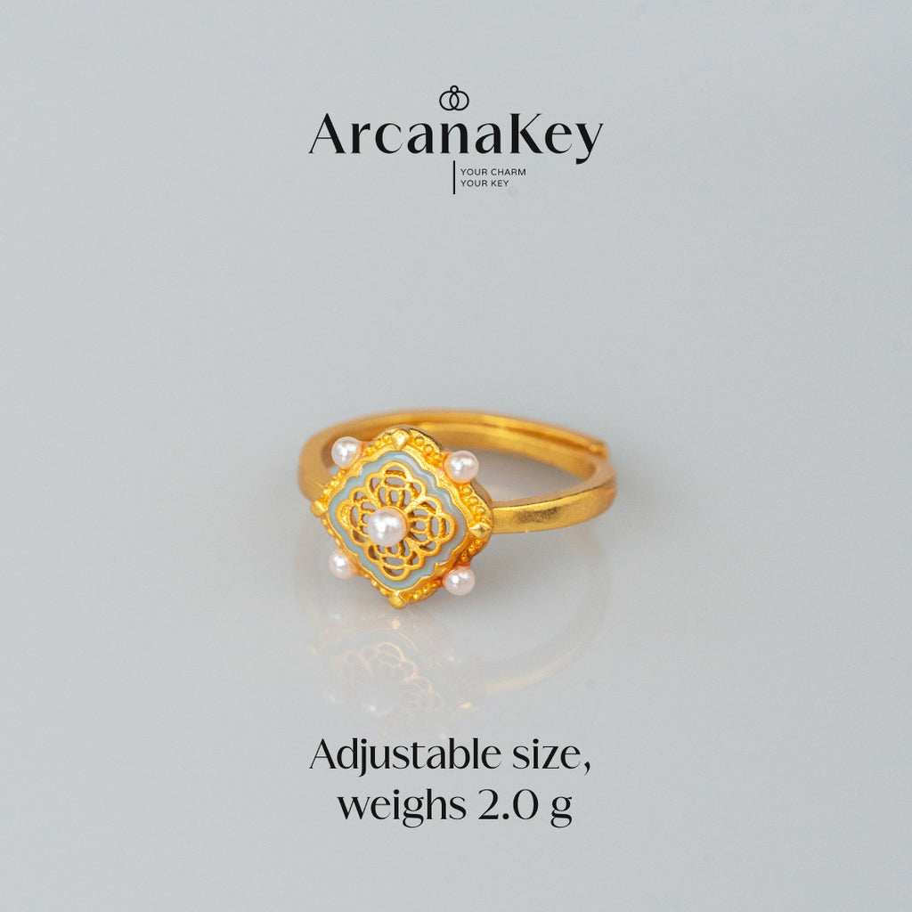 Baroque-style open ring with Ruyi-inspired shape and vintage metallic finish